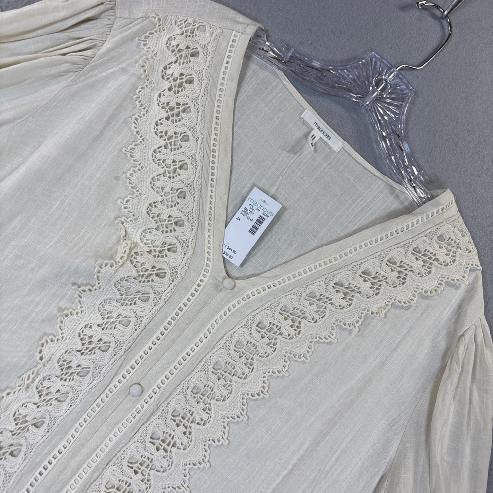 Maurice's Top Woman's Size 2XL White Cream 3/4 Sleeve Blouse Lace Accents NWT